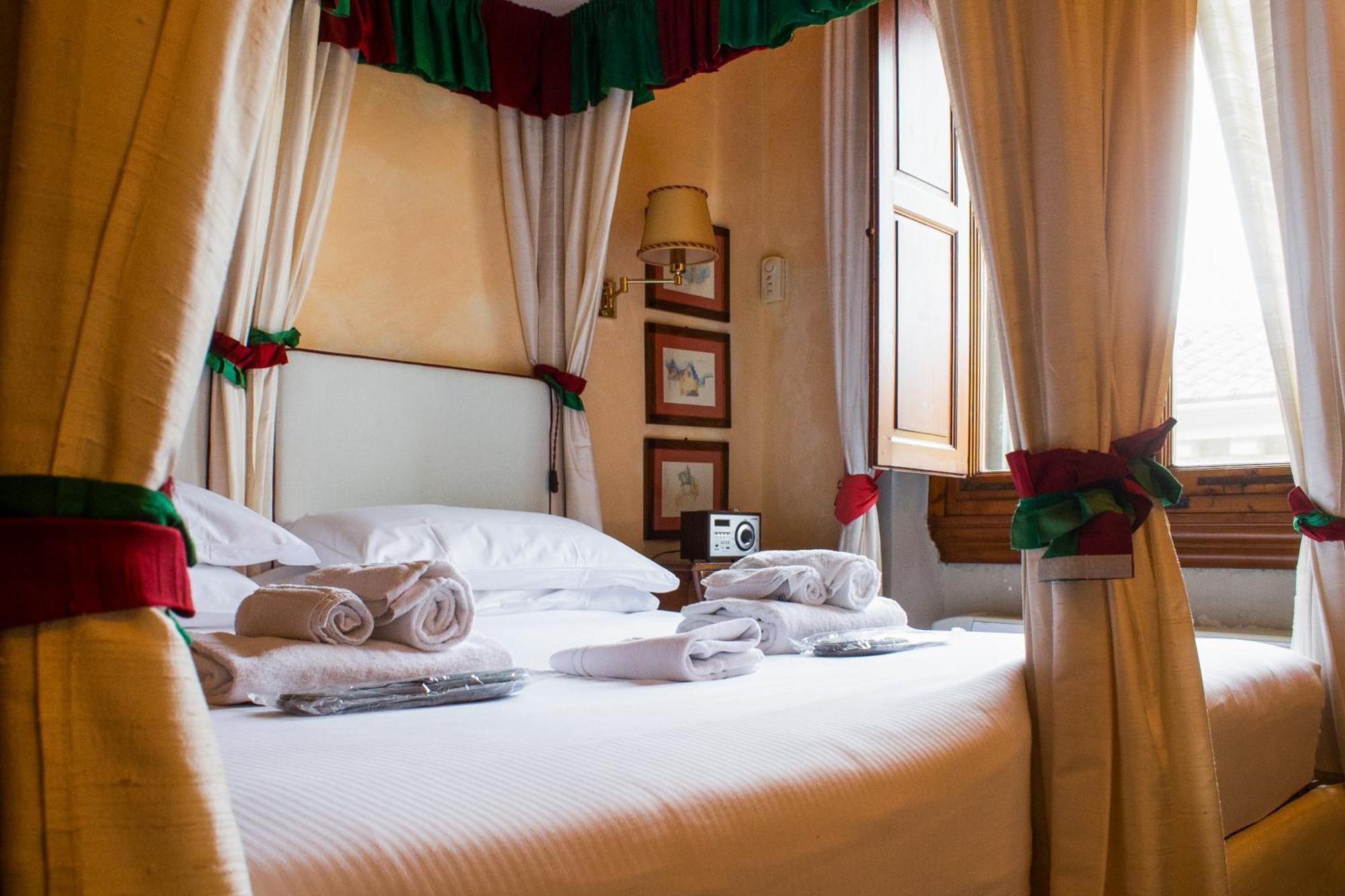 Bed and Breakfast Antica Dimora Johlea Флоренция Экстерьер фото